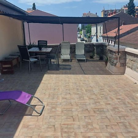Apartment In Centre With Huge Terace Πούλα Εξωτερικό φωτογραφία