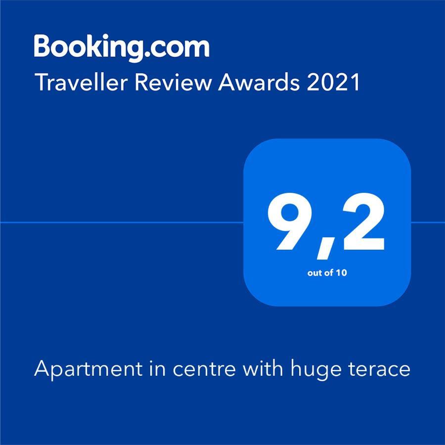 Apartment In Centre With Huge Terace Πούλα Εξωτερικό φωτογραφία