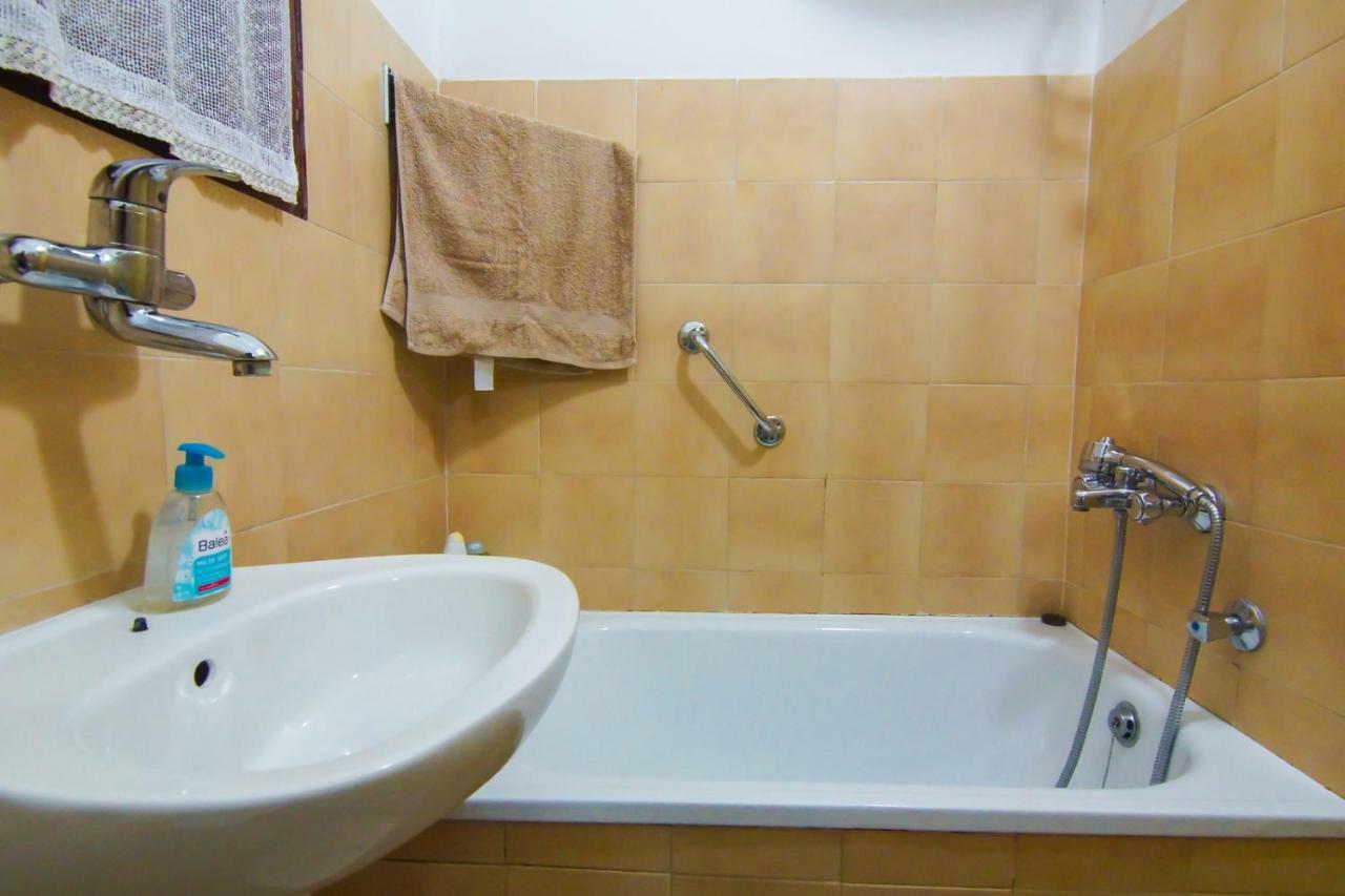Apartment In Centre With Huge Terace Πούλα Εξωτερικό φωτογραφία